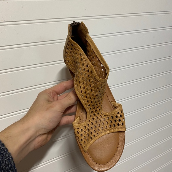 Baske California Leather Sandals - Picture 7 of 9